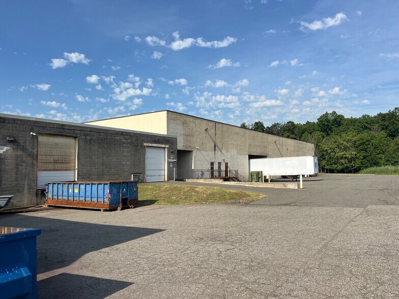 Primary Photo Of 365 Blair Rd, Avenel Warehouse For Lease