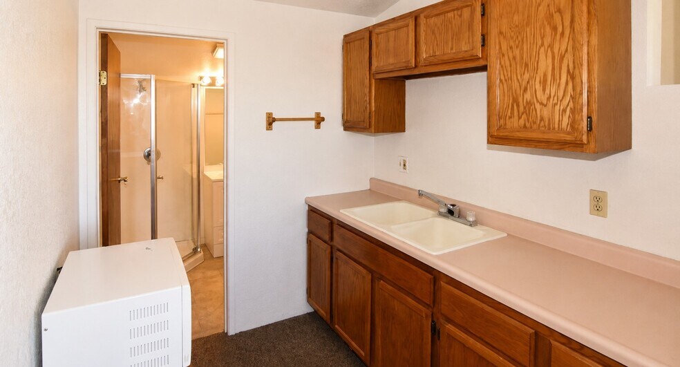 More Photos Of 35633 Highway 66, Daggett Warehouse For Sale