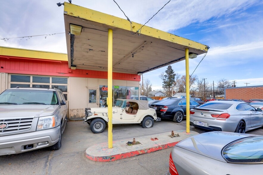 More Photos Of 4201 S Broadway, Englewood Auto Dealership For Sale