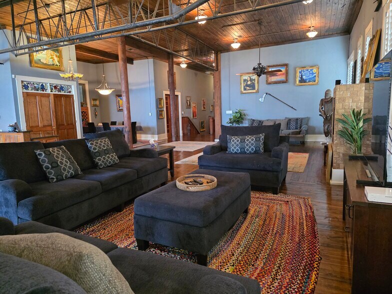 More Photos Of 501 W Front St, Orange Office For Sale