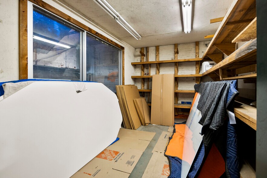 More Photos Of 403-409 N Pearl St, Albany Warehouse For Sale