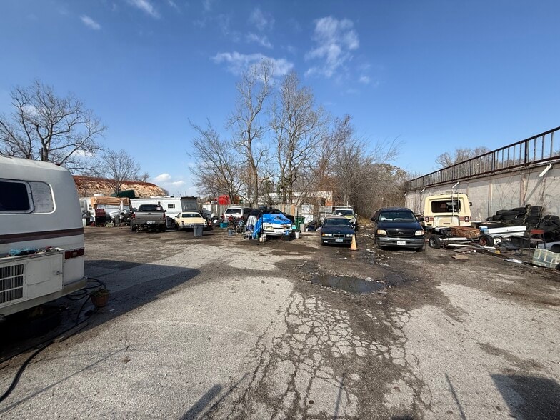 More Photos Of 5229 Griggs Rd, Houston Storefront For Sale