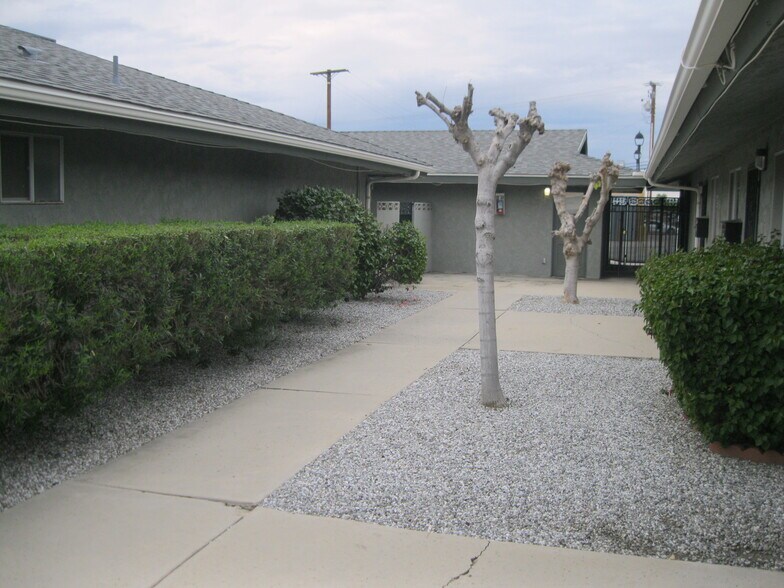 More Photos Of 491 S Simpson Ave, Hemet Multifamily For Sale