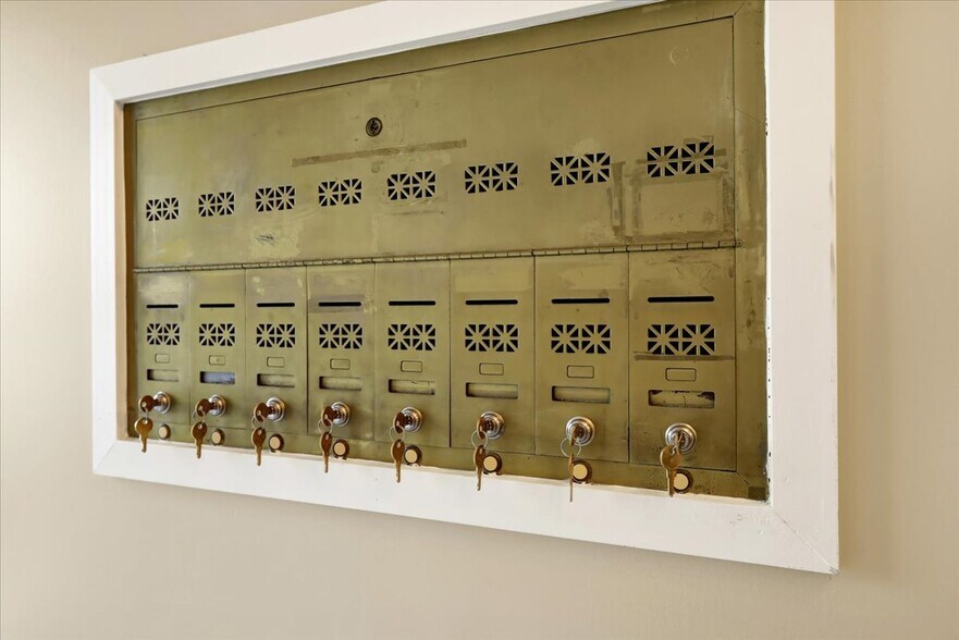 More Photos Of 241 S 5th St, Reading Apartments For Sale