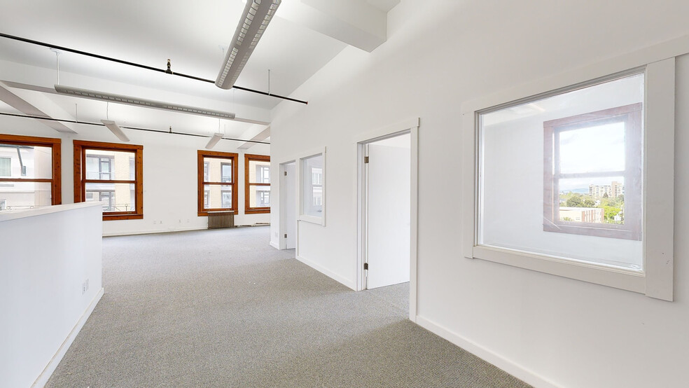 Primary Photo Of 600-610 16th St, Oakland Office For Lease