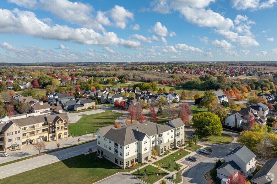 More Photos Of 39w201 Herrington Blvd, Geneva Apartments For Lease