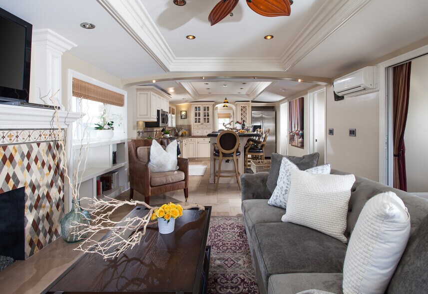 More Photos Of 150 Cress St, Laguna Beach Apartments For Sale