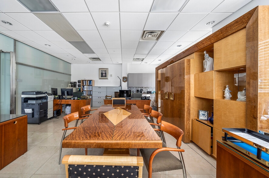 More Photos Of 2101 Brickell Ave, Miami Apartments For Sale