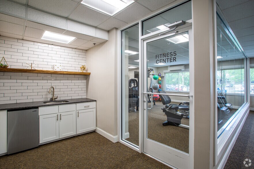 More Photos Of 3005 Chapel Ave, Cherry Hill Apartments For Sale