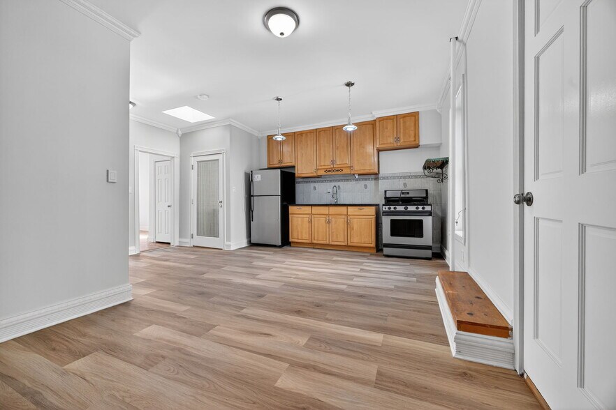 More Photos Of 341 E 51st St, Brooklyn Apartments For Sale