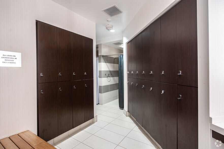 More Photos Of 12222 Merit Dr, Dallas Office For Lease