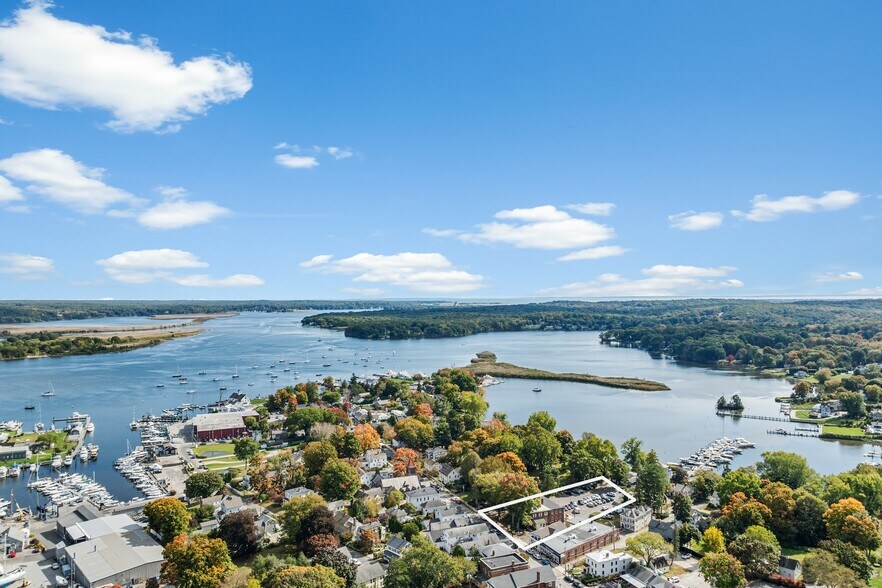 More Photos Of 12 Main St, Essex Office For Lease