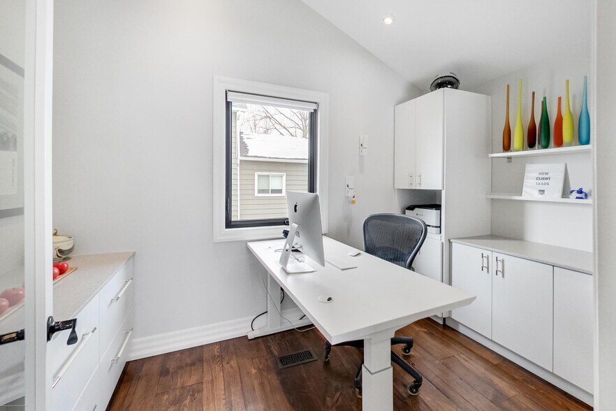 More Photos Of 578 Kingston Rd W, Ajax Office For Sale