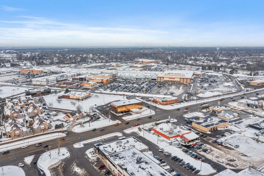 More Photos Of 2627 E Beltline Ave SE, Grand Rapids Medical For Lease