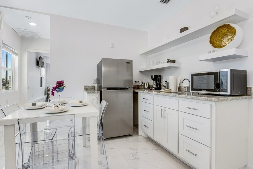 More Photos Of 2565 N State Highway 16, Fredericksburg Specialty For Sale