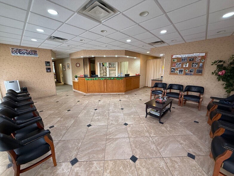 More Photos Of 11382 Prosperity Farms Rd, Palm Beach Gardens Medical For Lease