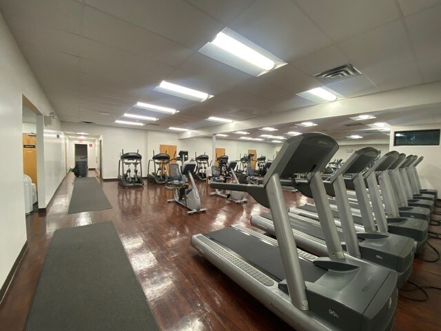 More Photos Of 20 Country Club Dr, Downingtown Medical For Lease
