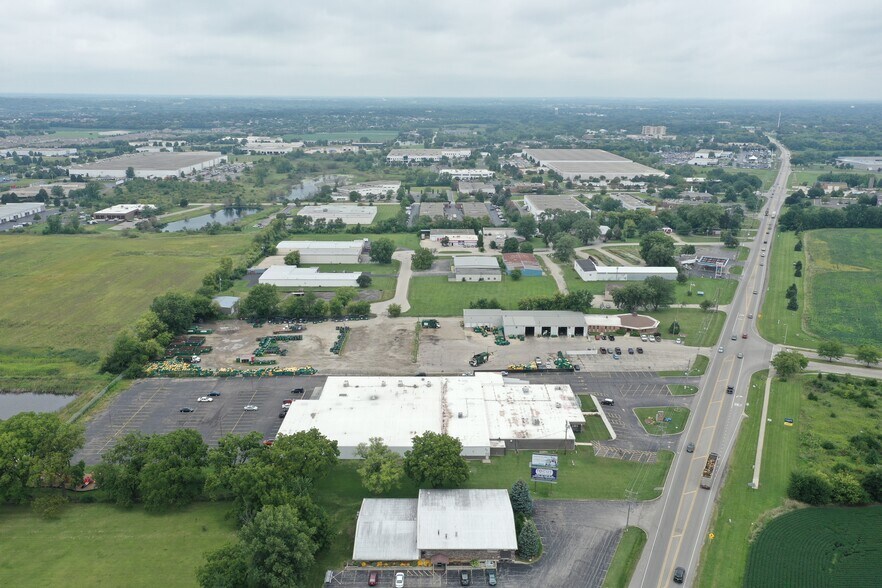 More Photos Of 1715 S Il Route 31, Mchenry Truck Terminal For Sale