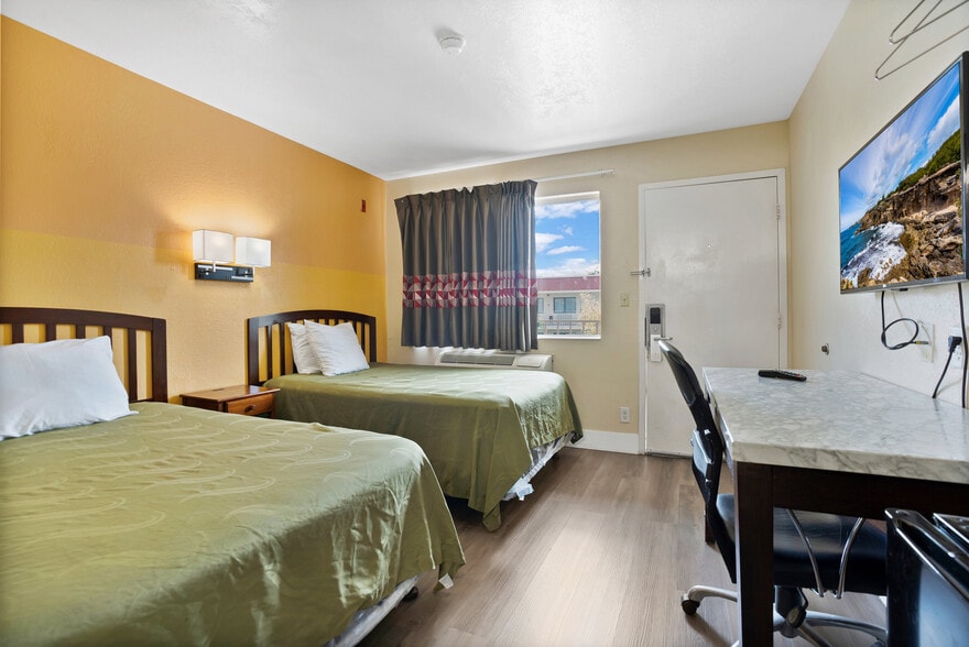 More Photos Of 7455 W Irlo Bronson Memorial Hwy, Kissimmee Hotel For Sale