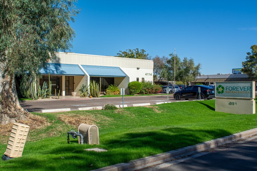 More Photos Of 4114 E Wood St, Phoenix Warehouse For Sale