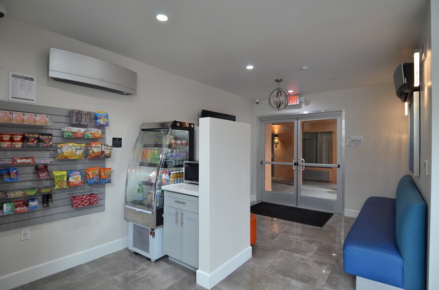 More Photos Of 650 N Mollison Ave, El Cajon Hotel For Sale