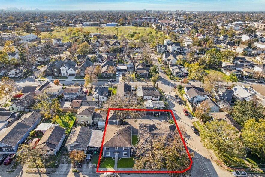 More Photos Of 1009 Enid St, Houston Apartments For Sale