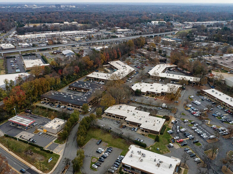 More Photos Of 814 Tyvola Rd, Charlotte Unknown For Lease