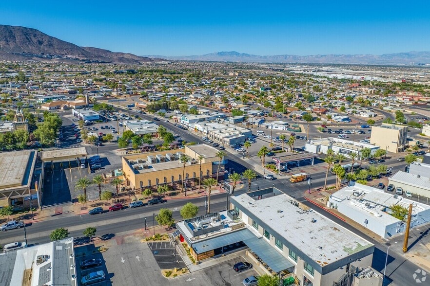 More Photos Of 16 W Pacific Ave, Henderson Storefront Retail Office For Lease