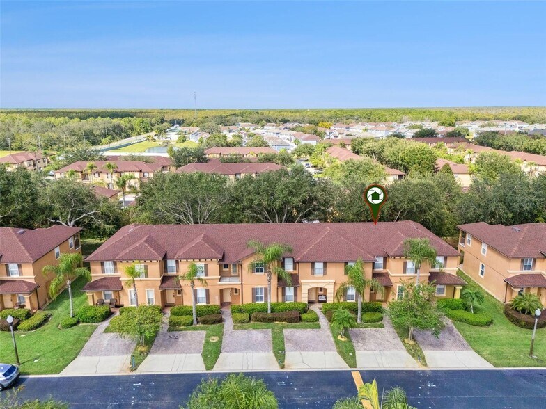 More Photos Of 245 Cambria Ave, Davenport Specialty For Sale