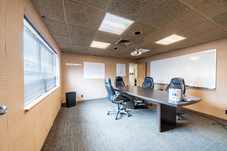 More Photos Of 714 Braddock View Dr, Mount Braddock Warehouse For Sale