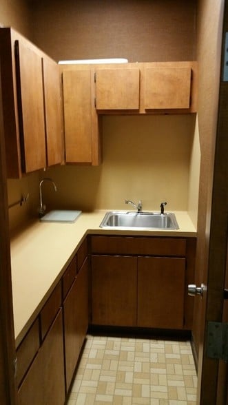 More Photos Of 284 Interstate 45 N, Huntsville Medical For Lease