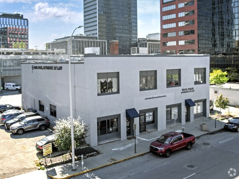 Primary Photo Of 333 E Ohio St, Indianapolis Medical For Lease
