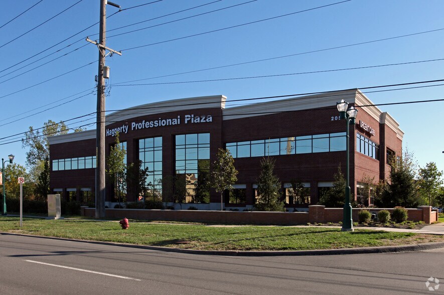 More Photos Of 2050 N Haggerty Rd, Canton Medical For Lease