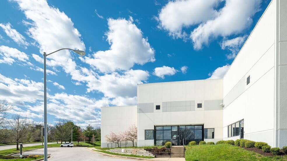 More Photos Of 6745 Business Pky, Elkridge Unknown For Sale