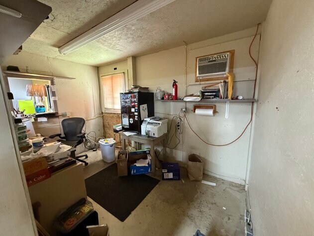 More Photos Of 334 Main St, Cadiz Warehouse For Sale