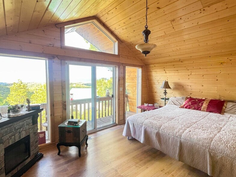 More Photos Of 2498 Silverado Ridge, Duck Creek Village Specialty For Sale