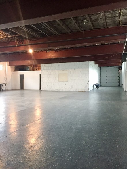 More Photos Of 414 E Lincoln Ave, Mc Donald Warehouse For Sale