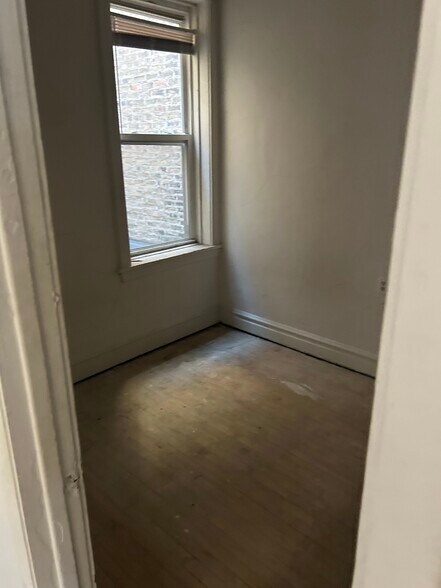 More Photos Of 1114 W Polk St, Chicago Apartments For Sale