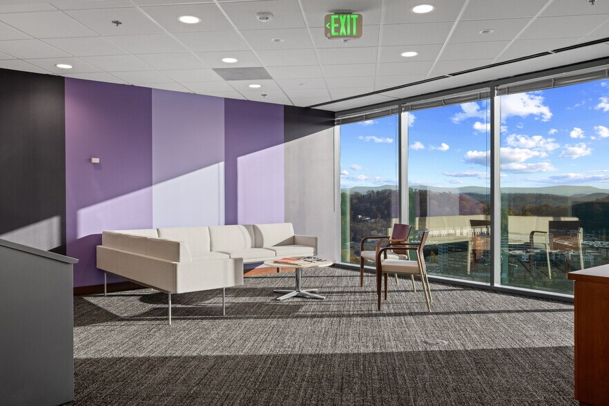 More Photos Of 900 S Gay St, Knoxville Office For Sale