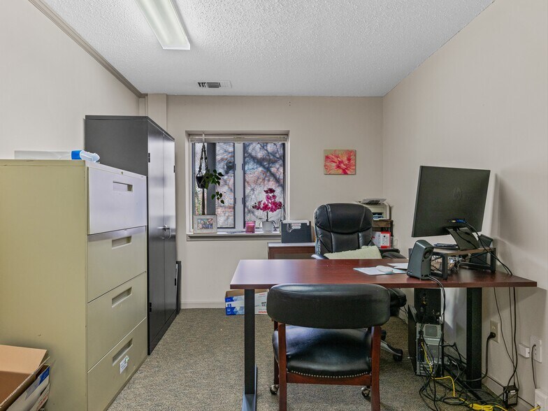 More Photos Of 168 S Liberty St, Asheville Office For Lease
