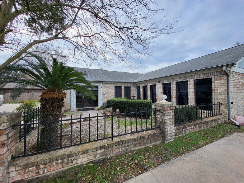 More Photos Of 20817 Sunshine Ln, Spring Office Residential For Lease