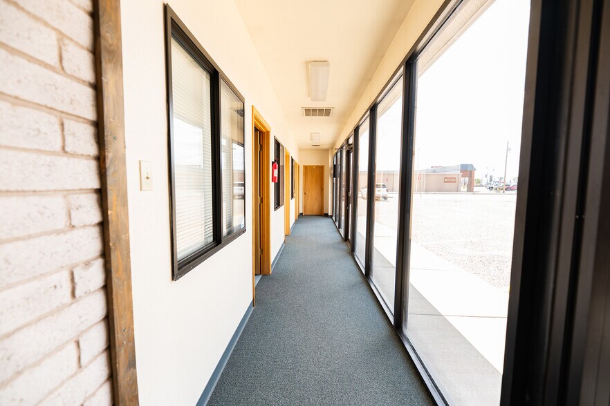 More Photos Of 123 N 1st St, Grants Office For Sale
