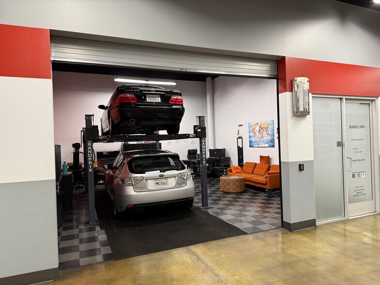 More Photos Of 521 Charcot Ave, San Jose Showroom For Lease