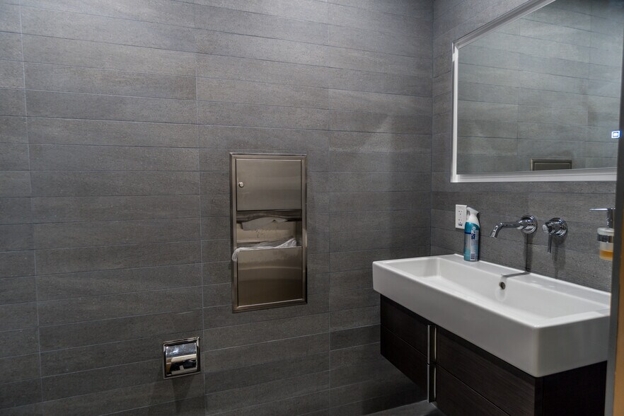 More Photos Of 821 Folsom St, San Francisco Apartments For Lease