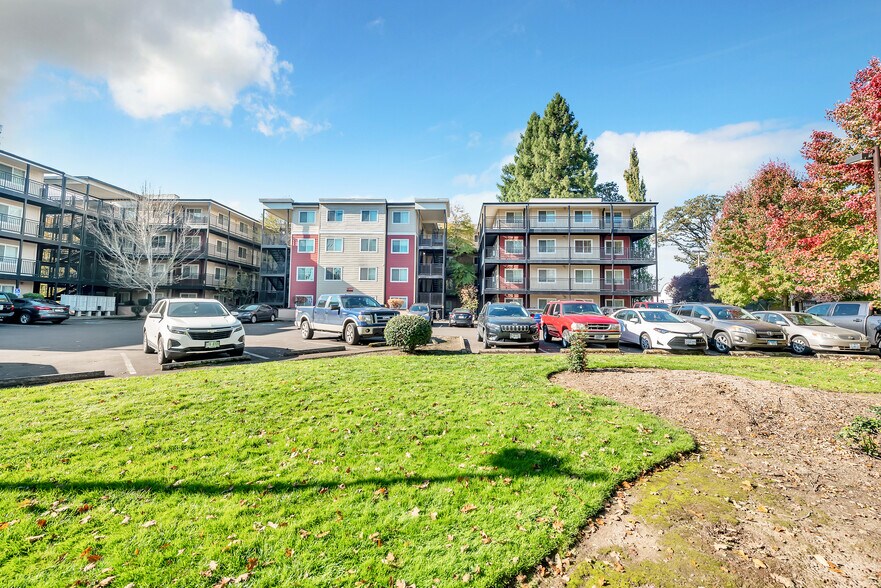 More Photos Of 2740 SW Western Blvd, Corvallis Apartments For Sale
