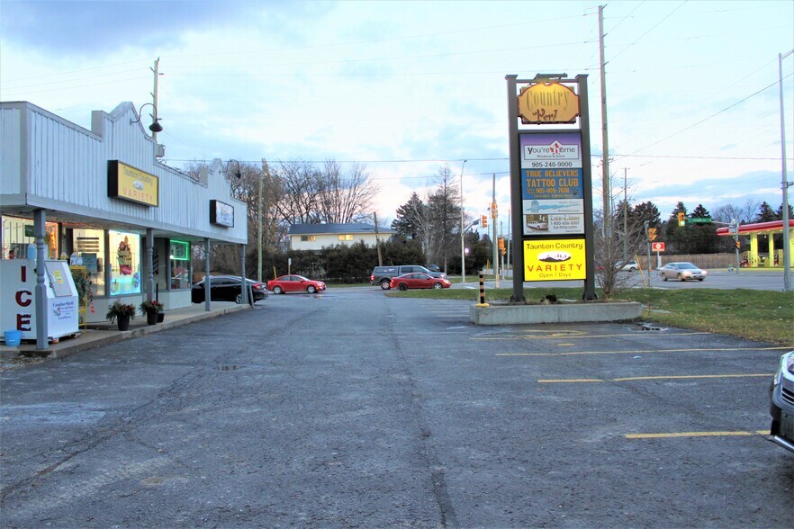 More Photos Of 1648 Taunton, Clarington Restaurant For Lease