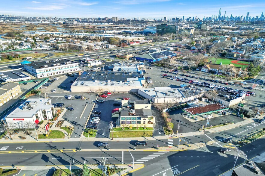 More Photos Of 1322 Paterson Plank Rd, Secaucus General Retail For Sale
