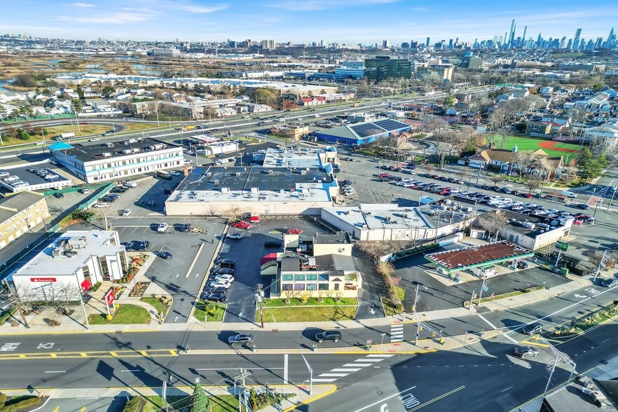 More Photos Of 1322 Paterson Plank Rd, Secaucus Restaurant For Sale