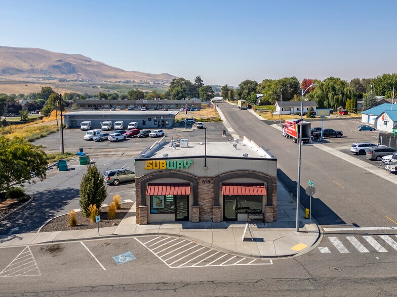 More Photos Of 515 9th St, Benton City Drugstore For Lease