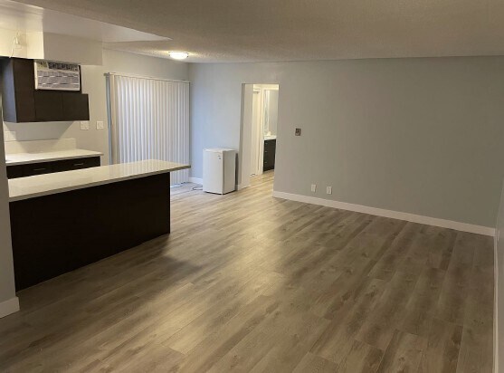 More Photos Of 6911 Haskell Ave, Van Nuys Apartments For Sale